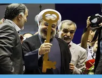 کلید بزرگی که در سال ۹۲ از زیر عبا بیرون آمد کجاست؟!